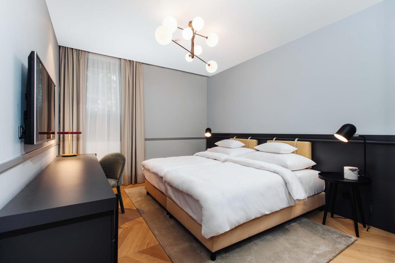 Alice Hotel Budapest Luaran gambar