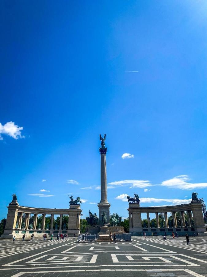 Alice Hotel Budapest Luaran gambar